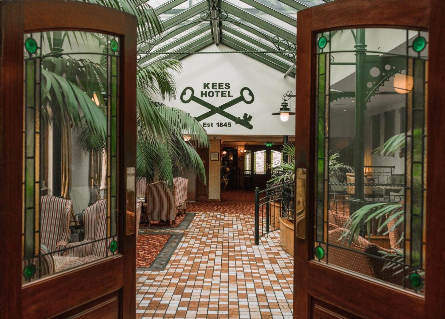 Kee'S Hotel Stranorlar Dış mekan fotoğraf